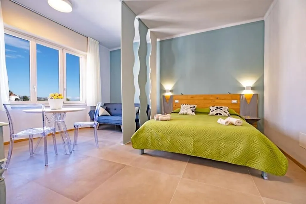 I Due Soli Monolocale Di Design Vista Mare contacts