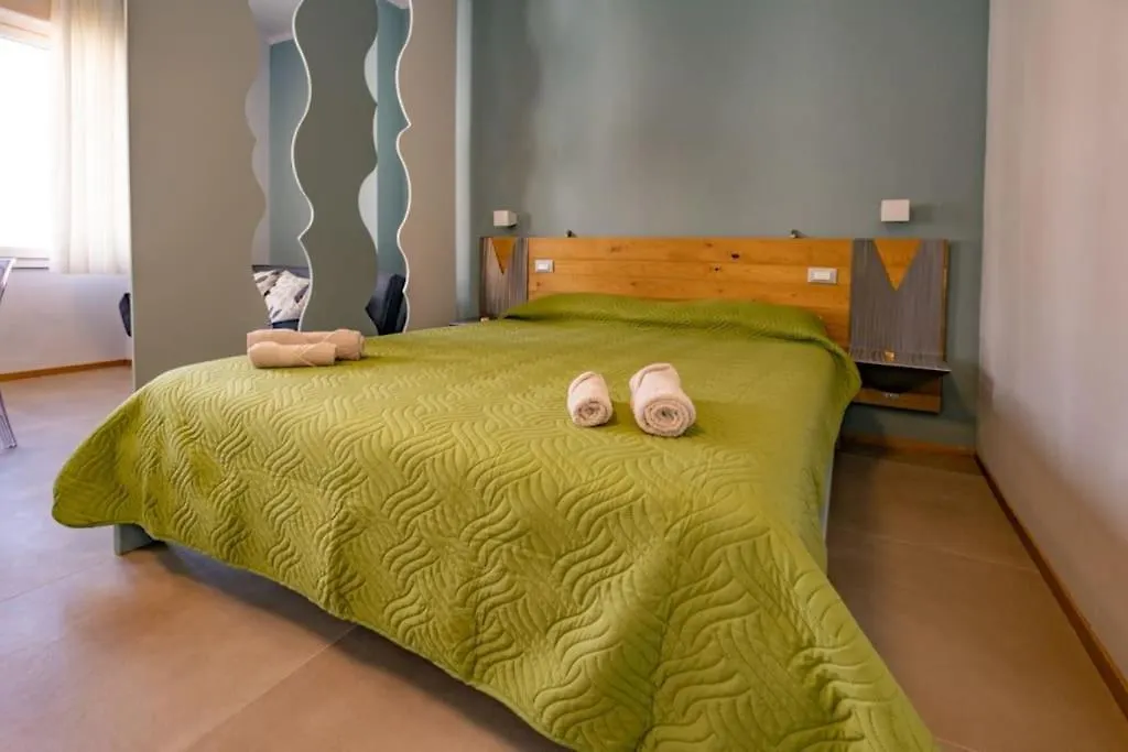 I Due Soli Monolocale Di Design Vista Mare Apartment Sanremo 0*,  Italy